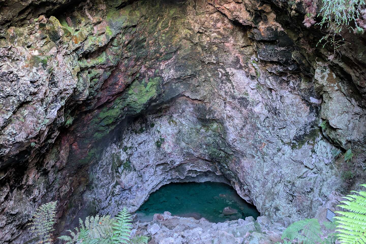 Ruatapu Cave
